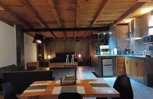 Mazamitla Cabin | Quinta Chardonnay Pinos del Rio In the woods