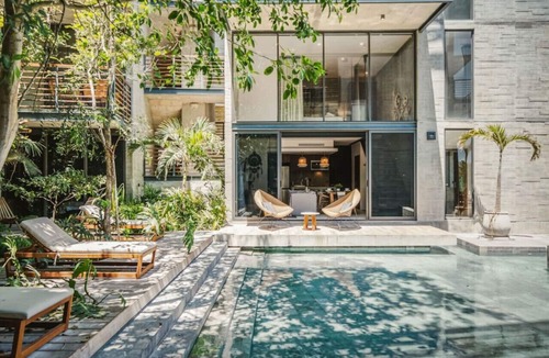 Playa Paraiso Condo | Rare 1BR Swim Up w/Cenote | Osmosis | Gym | Desk