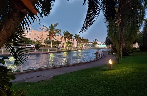 Boulevard Barra Vieja Apartment | Relaxing apartment with pool in Acapulco Diamante - near the beach