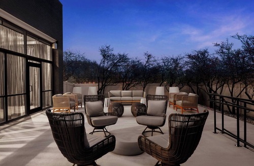 Northbrook Hotel | Renaissance Chicago North Shore Hotel