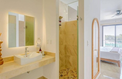 Ejidal Condo | Residential Stay, Pool, Gym, 7min from Beach!