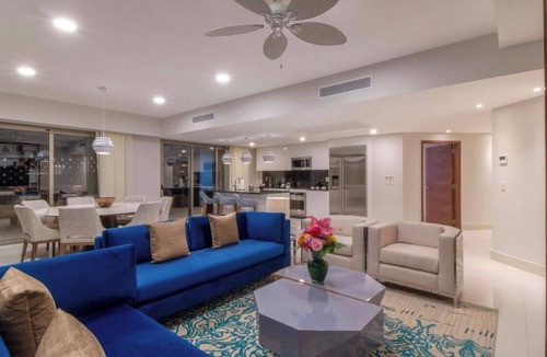 Playa Mujeres Resort | Resort with 3 bedrooms and AC in cool Cancún