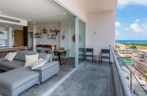 Zona Hotelera Apartment | RIVA 508 · Ocean view condo - Beach, pool & jacuzzi!