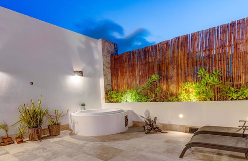Zama Condo | Romantic Getaway: Private Terrace & Pool