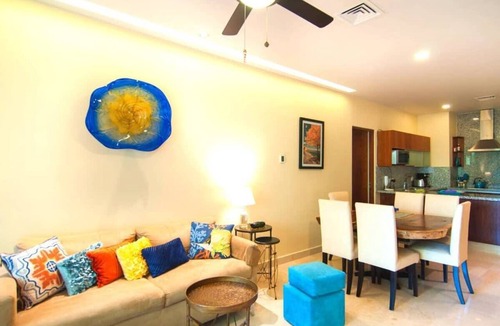 Gonzalo Guerrero Condo | Rooftop Pool and Private Terrace Near Beach