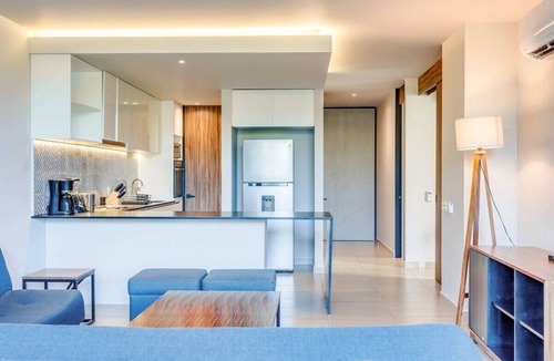 Ejidal Apartment | Rooftop Pool | Private Balcony | Gym | Fast WiFi