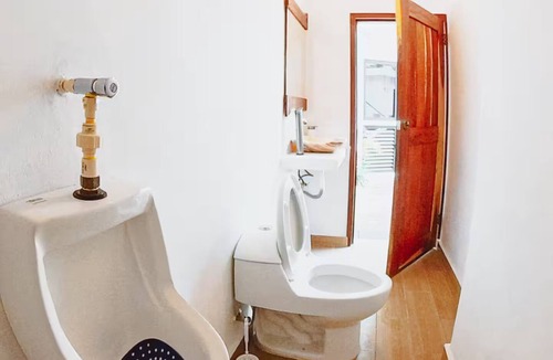 Mario Villanueva Madrid Bed & Breakfast | Room in front of the pool + Breakfast -Bacalar