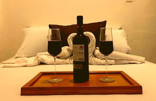 Downtown Cancun House | Room in Lodge - rooms the batey