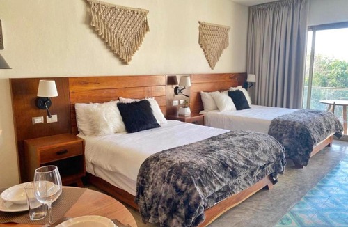 La Veleta House | Room in Studio - Luxury Suites La Veleta