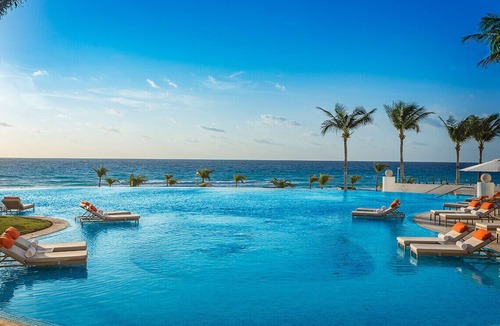 Zona Hotelera Hotel | Royal Deluxe Suites with Ocean View, Parial Ocean View or Lagoon Views.