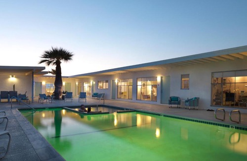 Desert Hot Springs Resort | Sagewater Hotel