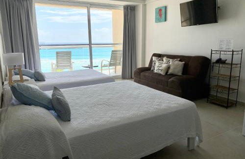 Punta Cancun Apartment | Salvia - Beachfront Studio