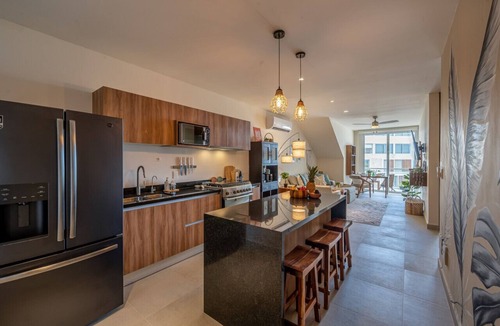 Akumal Condo | Seaside Penthouse! Rooftop Jacuzzi & Ocean Views!