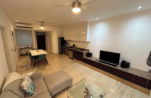 Centro Apartment | Seaview Roof Pool and Hammocks 3 Blocks from Beach