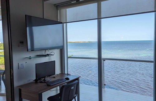 La Isla Apartment | Secluded Apartment with Breathtaking Ocean Views