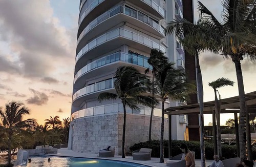 La Isla Apartment | Secluded Apartment with Breathtaking Ocean Views
