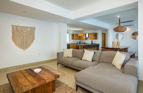 San Miguel Condo | Seven Shades of Blue Peninsula Grand