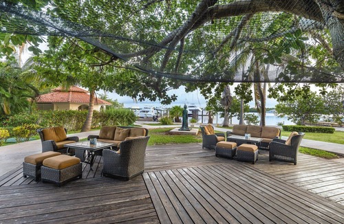 Salinas Resort | Snorkel & kayak above schools of colorful tropical fish!