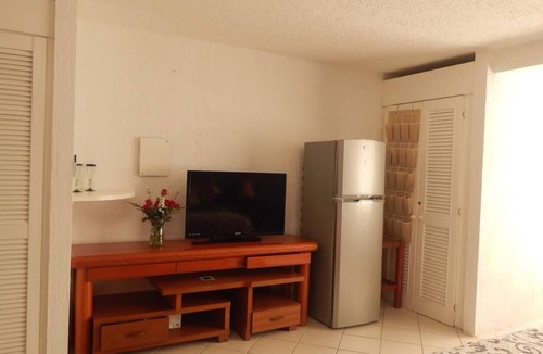 Zona Hotelera Condo | Solymar Condos Cancun 2301 Lake View
