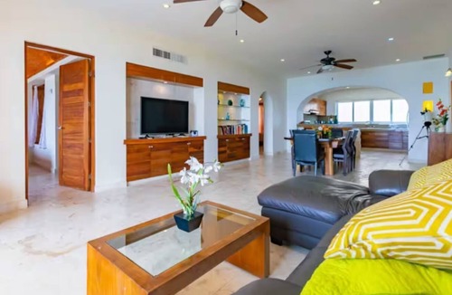 Salinas Condo | Spacious 2-bed condo with Stunning Sea Views - Isla Mujeres