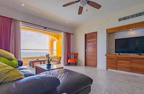 Salinas Condo | Spacious 2-bed condo with Stunning Sea Views - Isla Mujeres
