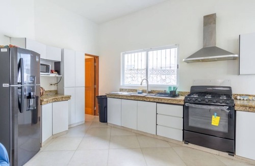 Alfredo V. Bonfil House | Spacious 5-bedroom house in beautiful Cancún with private pool, cenote, WiFi, AC
