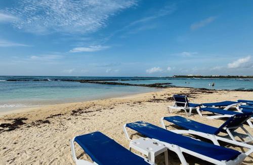 Puerto Aventuras Apartment | Spacious and comfortable apartment w pool and golf