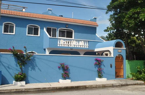 Puerto Morelos House | Spacious ground floor apartment 1 blk to beach, 4 blks to the square