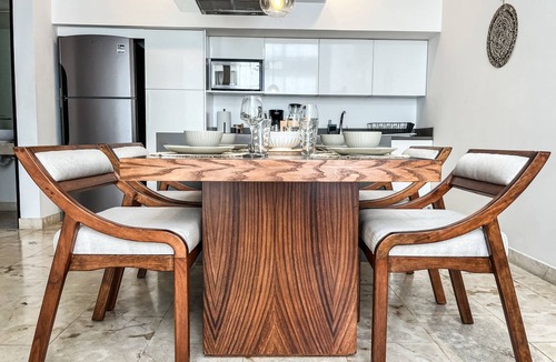 Downtown Apartment | Spacious Penthouse Condo with private roof top patio