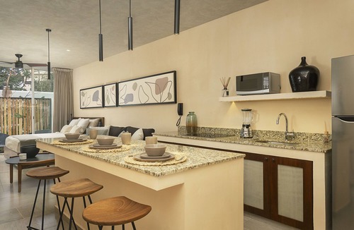 La Veleta Apartment | Studio for 4 w/terrace and pool access @ ARUNA