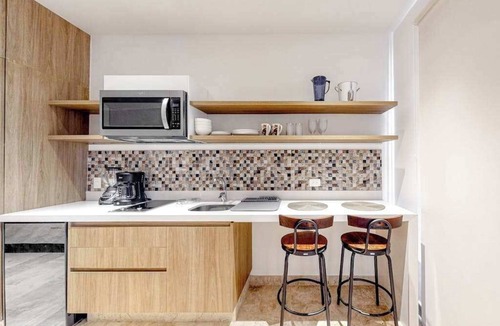 Ejidal Condo | Studio with Rooftop Pool | Playa del Carmen