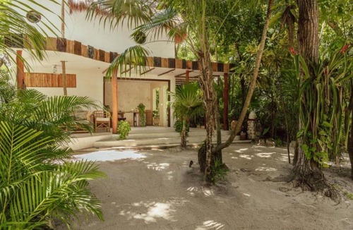 Zona Hotelera Cabin | Study - 5
