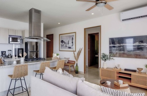 Ejidal Apartment | Stunning 3BR Apt, Pool and Tennis Palmavitta