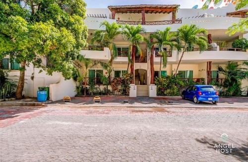 Gonzalo Guerrero Apartment | Stunning Las Olas by Playa Rentals Properties