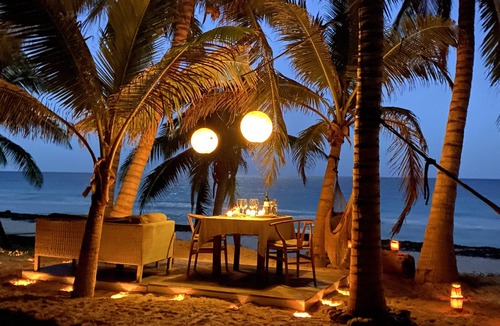 Chacchoben Villa | Stunning private beach villa with pool, lagoon and cinema. Includes chef & food