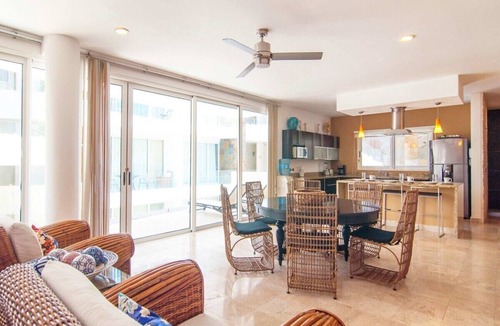 Downtown Condo | Stylish Condo | Balcony | Pool | Near Beach Clubs