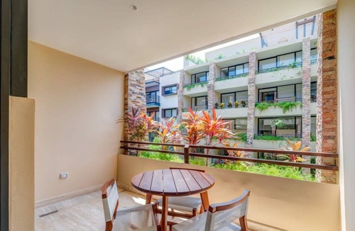 Centro Apartment | Stylish Playa Condo: Rooftop Pool, Gym, Near Beach