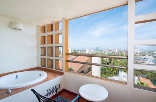 Marina Vallarta Hotel | Stylish Studio with Balcony & Resort Amenities