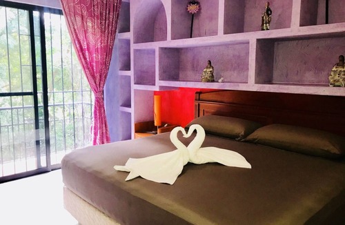 Playacar Bed & Breakfast | Sunrise Double Room in Stunning Villa Playacar Ii
