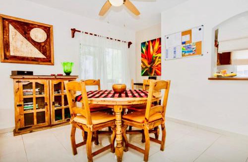 Playacar Bed & Breakfast | Superior Comfort Room With Swimming Pool Air Conditioning and Parking