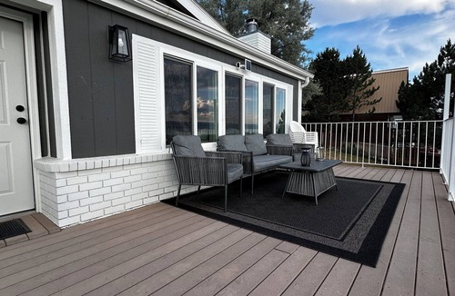 Dingle House | The Bears Den! Walking distance to beach, private day rental marina, 5 Bedroom