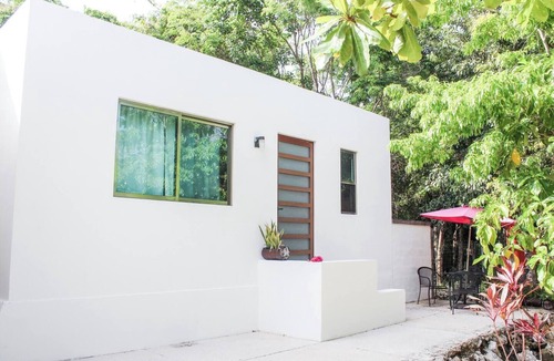 Akumal House | THE JUNGALOW - Fun Family Jungle Bungalownnn