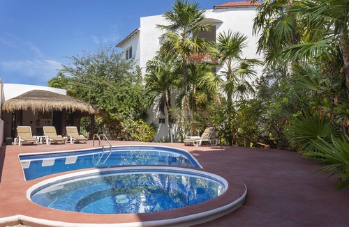 Puerto Morelos Condo | Third Floor Spacious Condimunium beach side