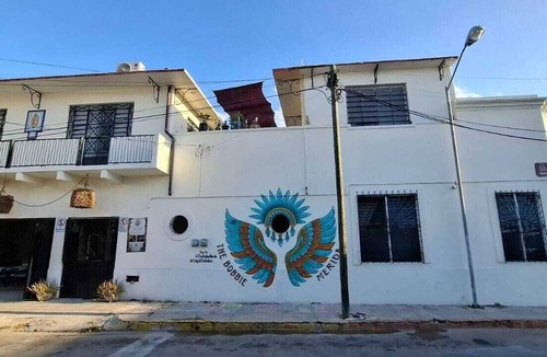 Barrio de Santiago Apartment | This poolside room features 2 queen beds, a large closet, and a private bathroom,