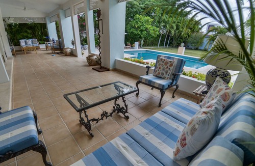 Colonia Independencia House | Traditional large house in Cozumel - Garden and Pool