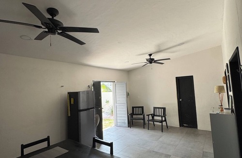 Chelem House | Tranquila casa para descansar en familia o disfrutar con amigos.