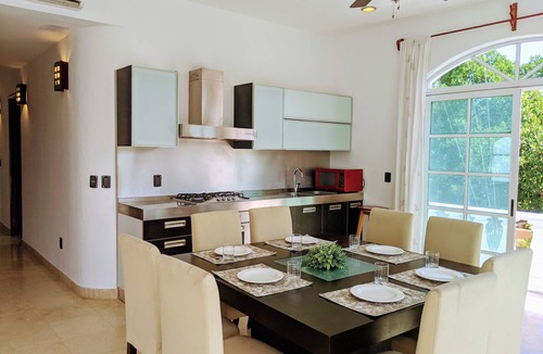 Playacar House | Tropical Estate: 18BR Pool Rooftops Ocean View 2 min wlk beach/shops/ferry/tours