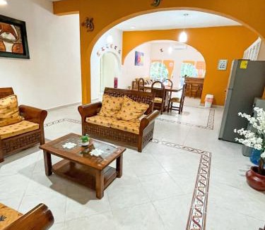 Colonia Adolfo Lopez Mateos House | Troy's House