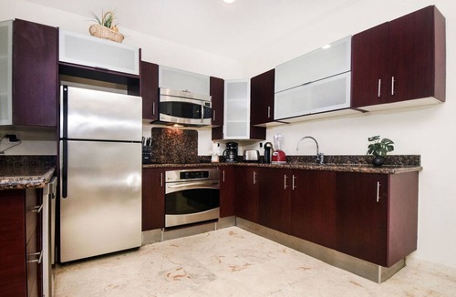 Downtown Condo | True Oceanfront 1 Bd El Faro Great Rates! S308