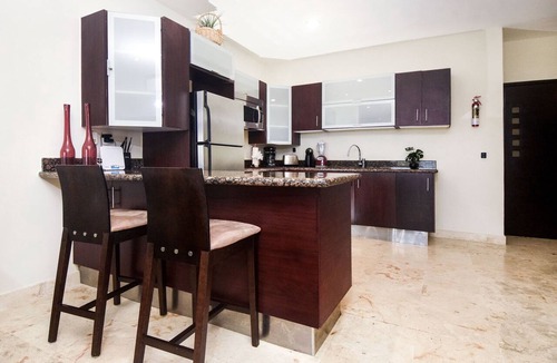 Downtown Condo | True Oceanfront 1 Bd El Faro Great Rates! S308